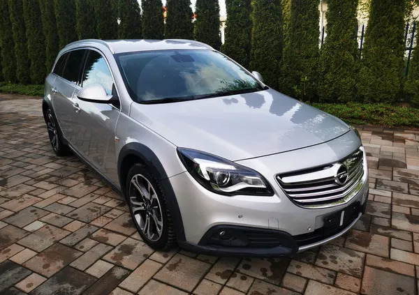 opel insignia Opel Insignia cena 34900 przebieg: 196000, rok produkcji 2014 z Dębica